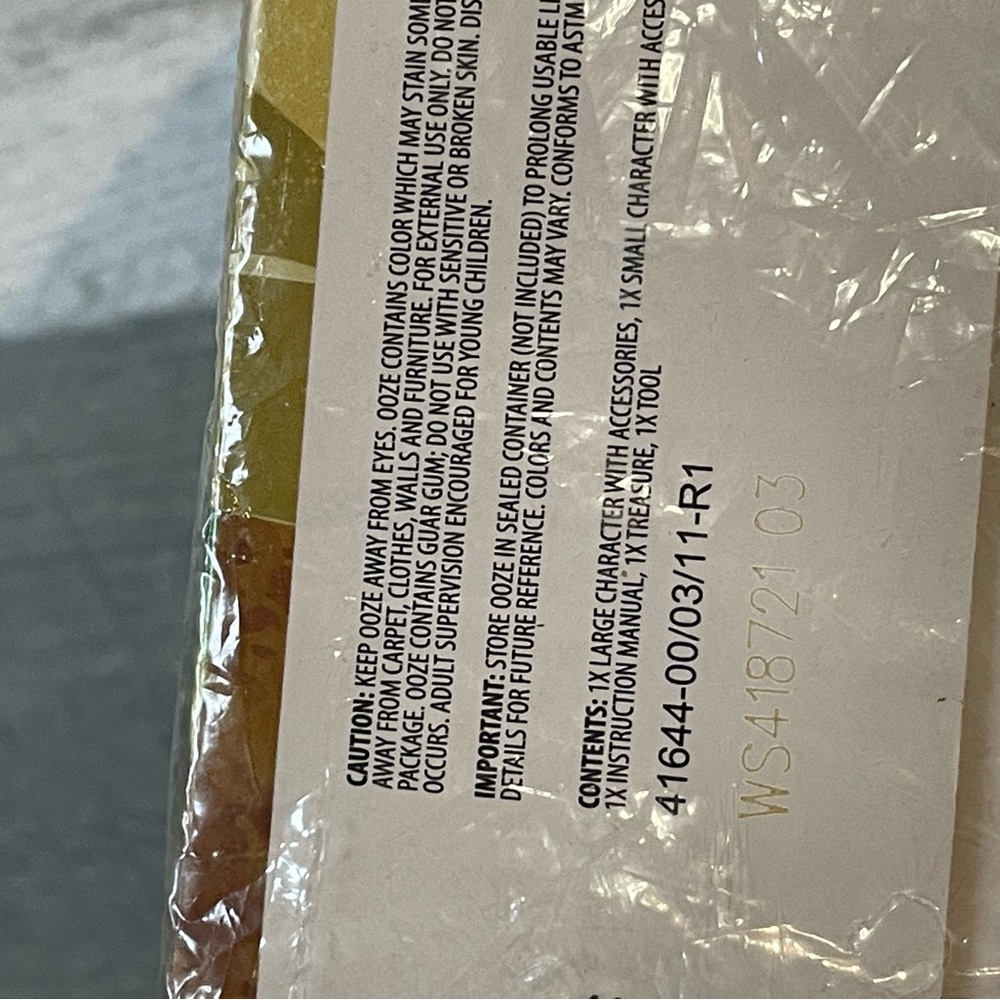 Treasure X Dino Gold Dino Dissection Toy New - Picture 3 of 12